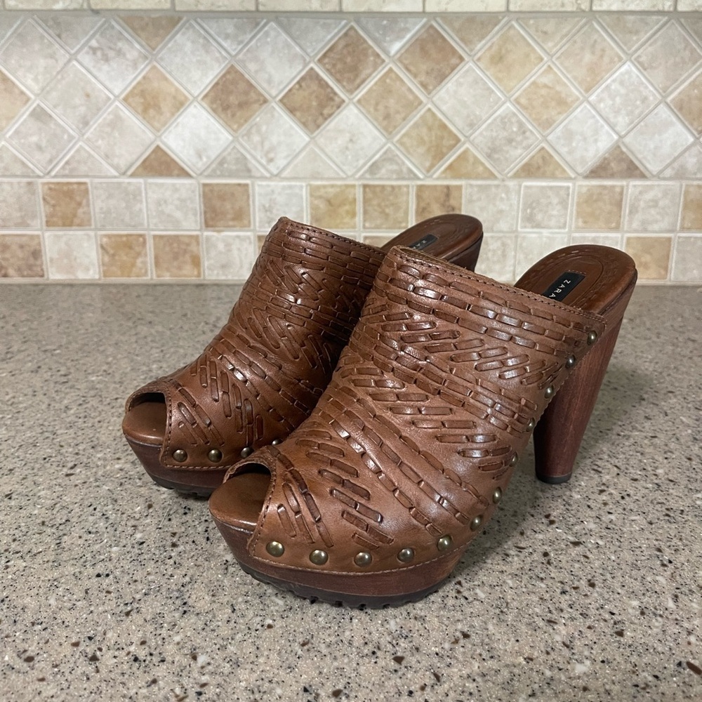 Zara Brown Woven Leather Peep-Toe Platform Heels